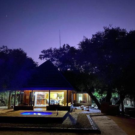 Twiga Lodge Mabalingwe Bela-Bela Exterior photo