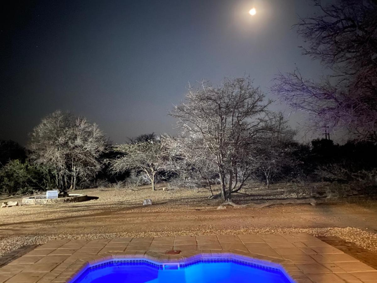 Twiga Lodge Mabalingwe Bela-Bela Exterior photo